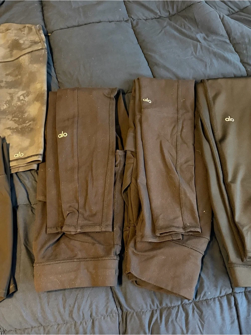 Alo 2 shorts 3 leggings size small